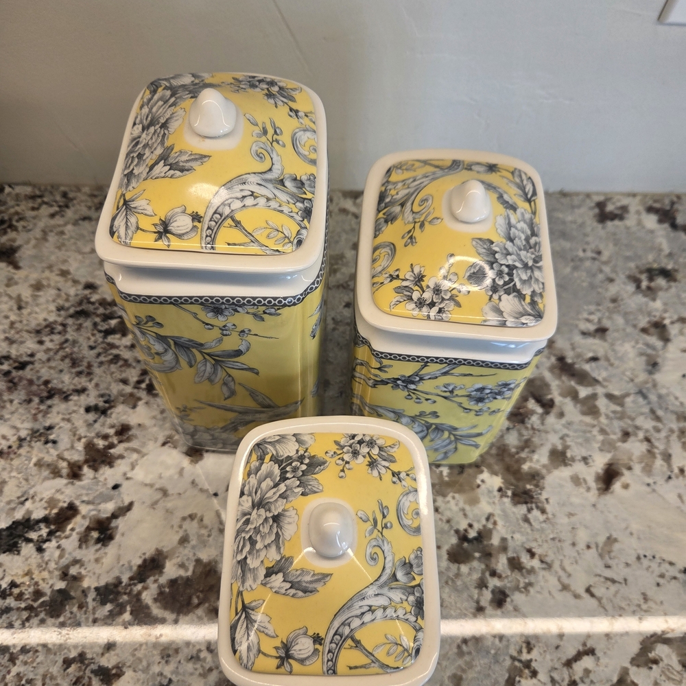 222 Fifth Yellow and White Floral Canister Set - Picture 5 of 8